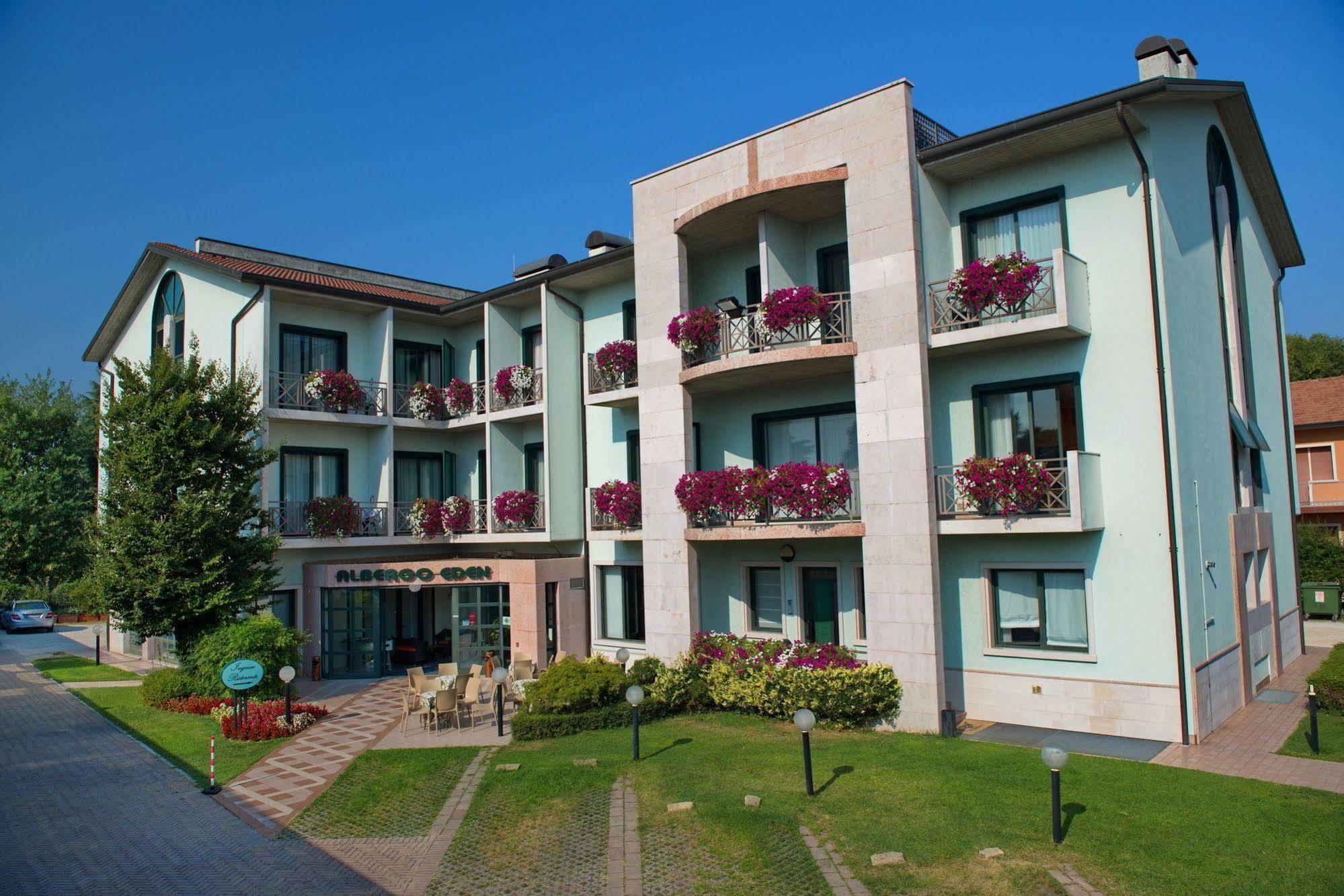 Hotel Eden Valeggio sul Mincio Exteriör bild